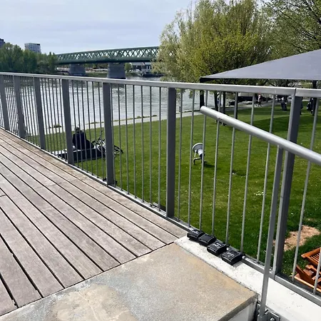 River Front Mezonet Eurovea Bratislava Exterior photo