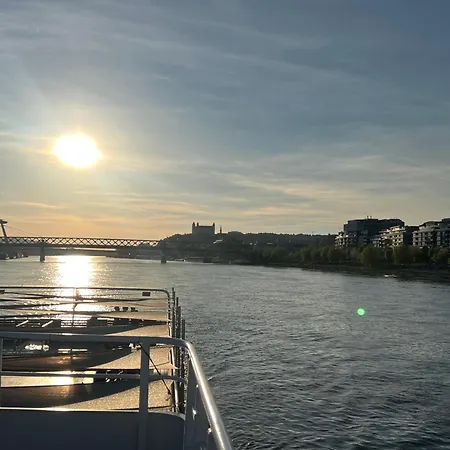 River Front Mezonet Eurovea Bratislava Exterior photo