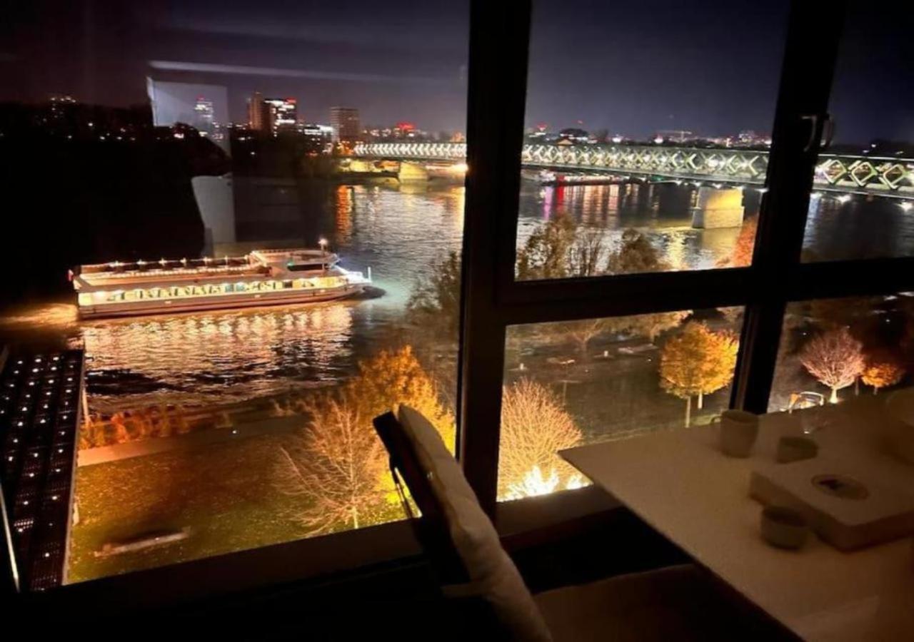 River Front Mezonet Eurovea * Bratislava