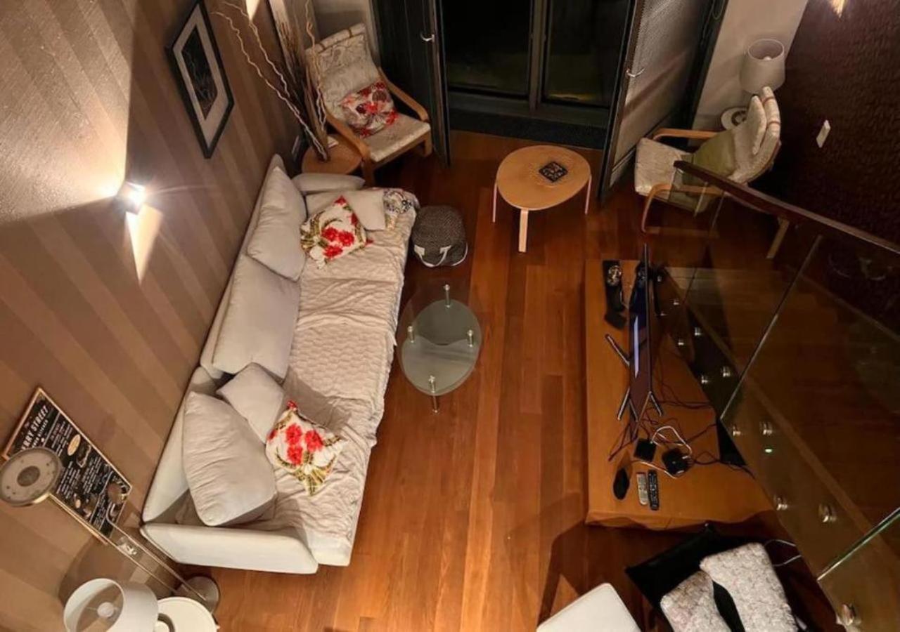 River Front Mezonet Eurovea Apartment
