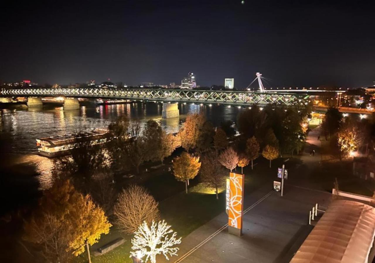 Apartment River Front Mezonet Eurovea Bratislava