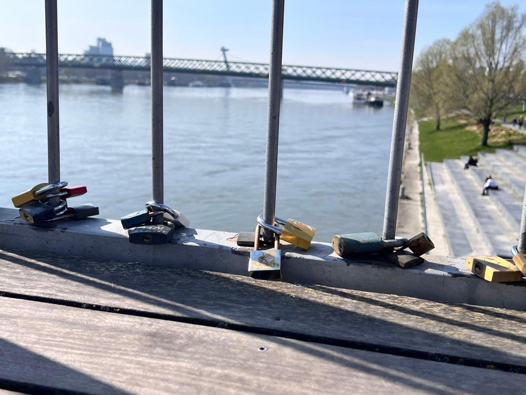 River Front Mezonet Eurovea
